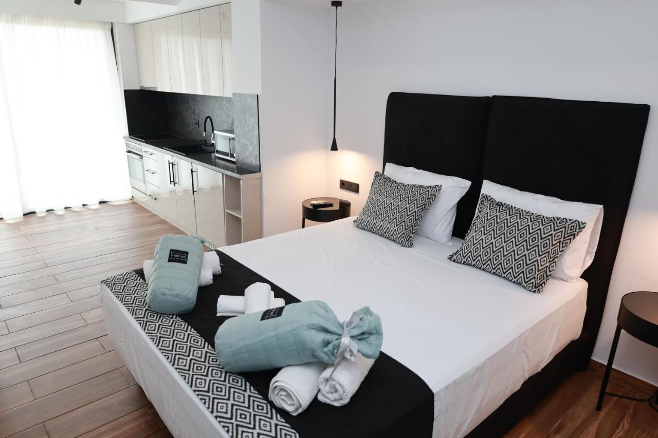 Paris-Irini Studios And Apartments Plomari Luaran gambar