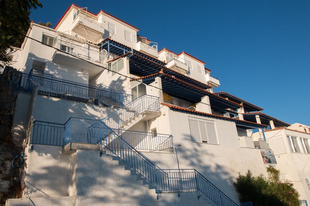 Paris-Irini Studios And Apartments Plomari Luaran gambar